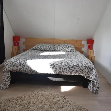 Domaine Residentiel Naturiste De La Jenny Chalet 6 Pers Hotel *